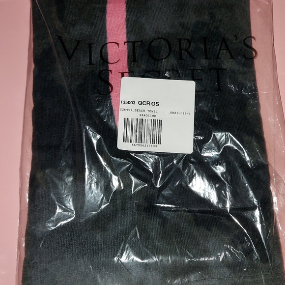 PINK Beach towel NIP - Picture 7 of 7